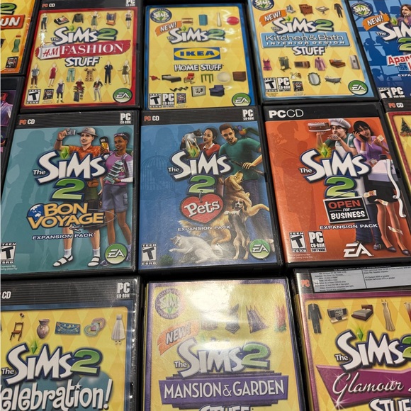 The Sims computer games - Picture 3 of 4